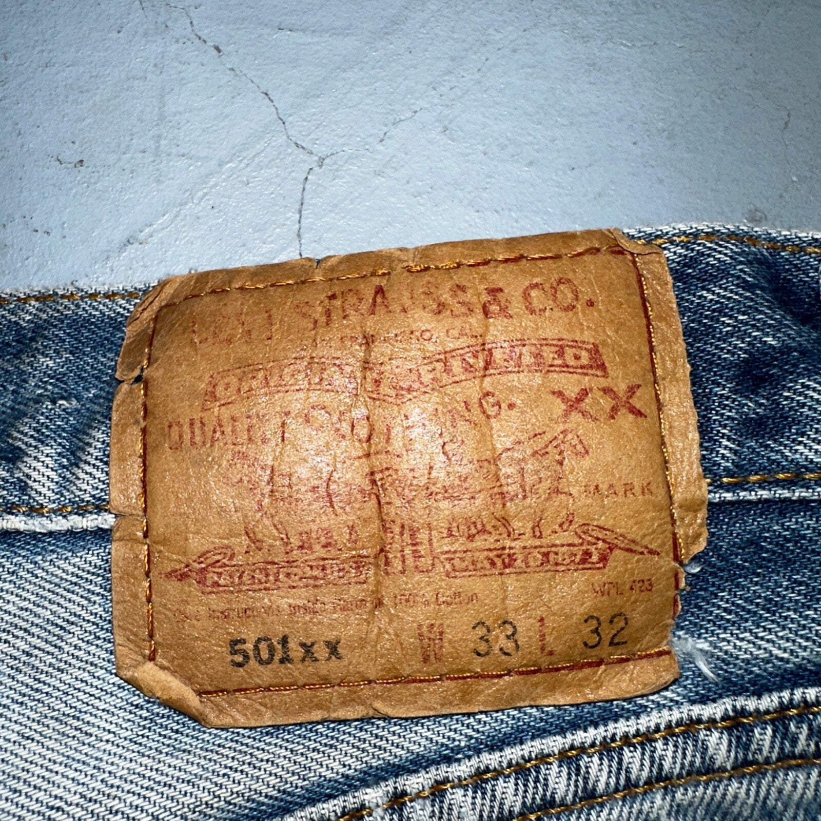 Levis 501 Vintage 90s XX Straight Leg Jeans Blue Light Wash 33x32 Act 31x24