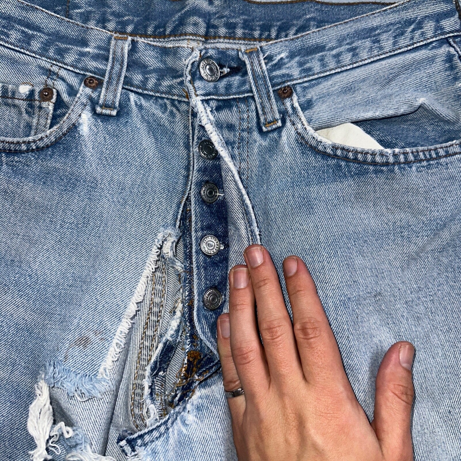 Levis 501 Vintage 80s Redline Selvedge USA XX Jeans Light Wash 32x30 Act 30x28