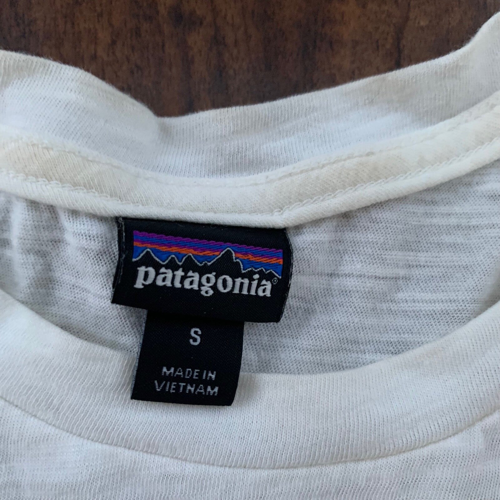 Patagonia Womens Small Basic White T Shirt Sports Gym USED Blank Nordstrom