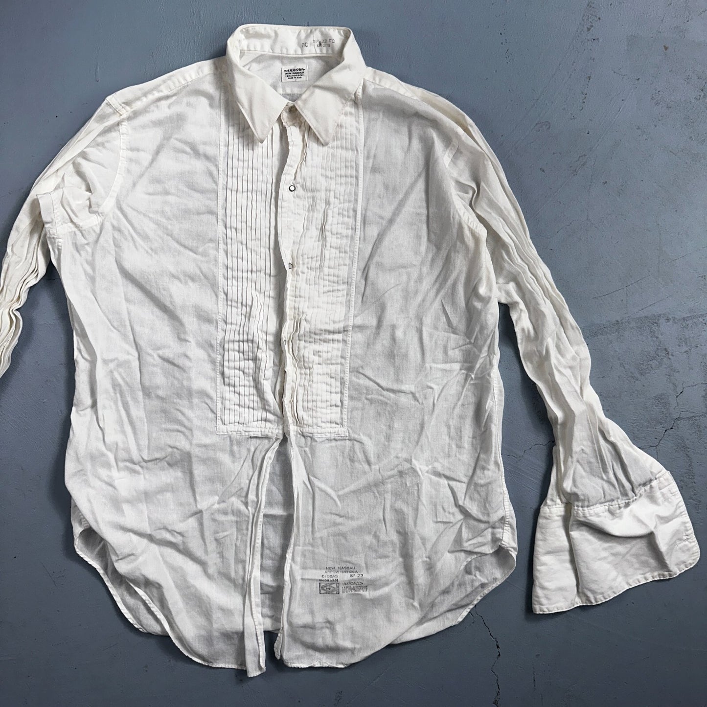 Arrow VTG 50s New Nassau Ruffle Front Dress Shirt Long Sleeve White 16-33