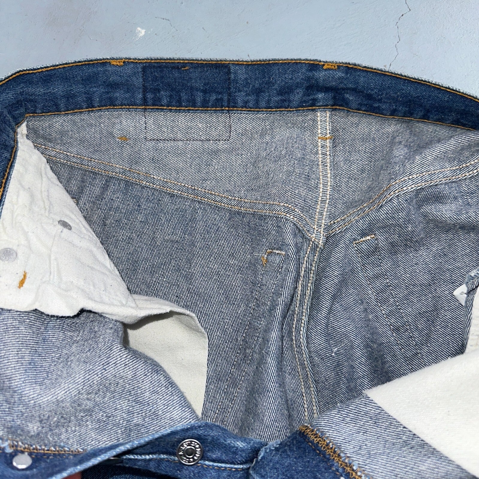 Levis 501 Vintage 80s USA XX Straight Leg Jeans Blue Med Wash 38x30 Act 35x26