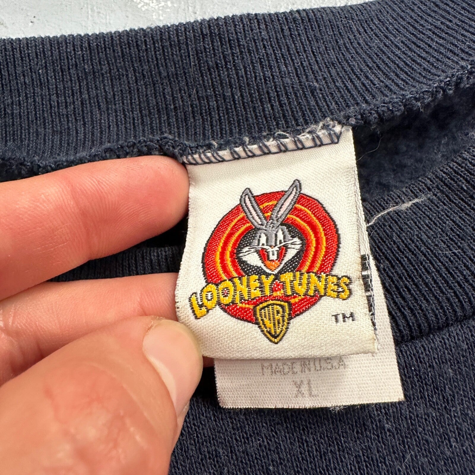 Looney Tunes TAZ 90s USA Sweatshirt VTG Crewneck XL Navy Cartoon Bugs Bunny