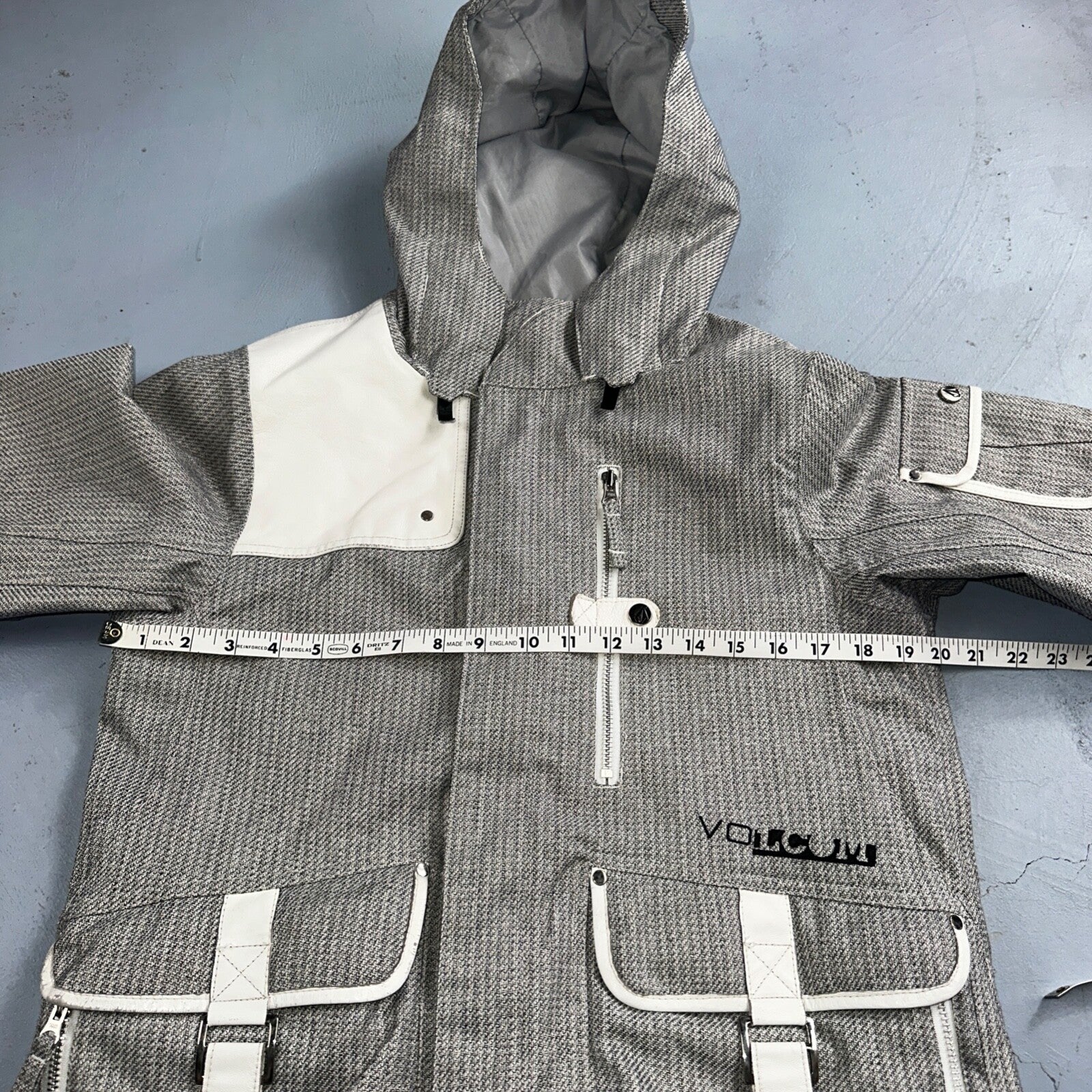 Volcom Snowboarding Jacket Men's Size Small Transition Parka Gray Ski