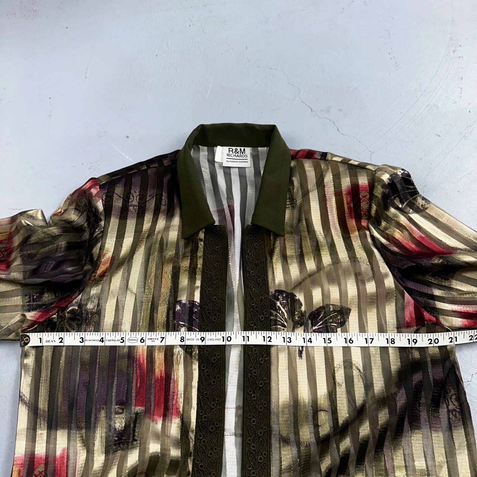 R&M Richards Karen Kwong Womens Blouse Gold Print Chain Shoulder Pads 14 USA VTG