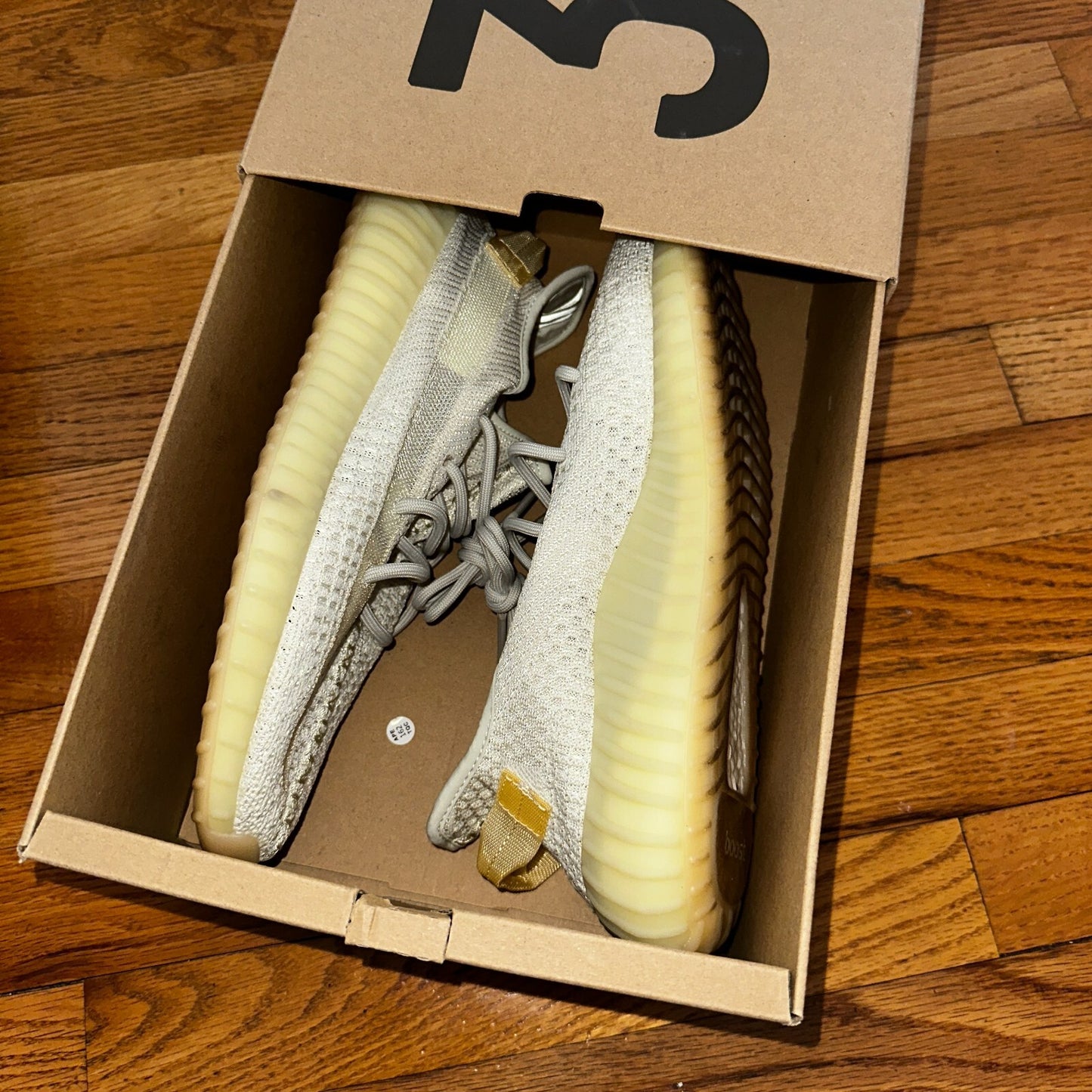 Adidas Yeezy Boost 350 V2 Low Light Size 11 With Box Lightly Worn White