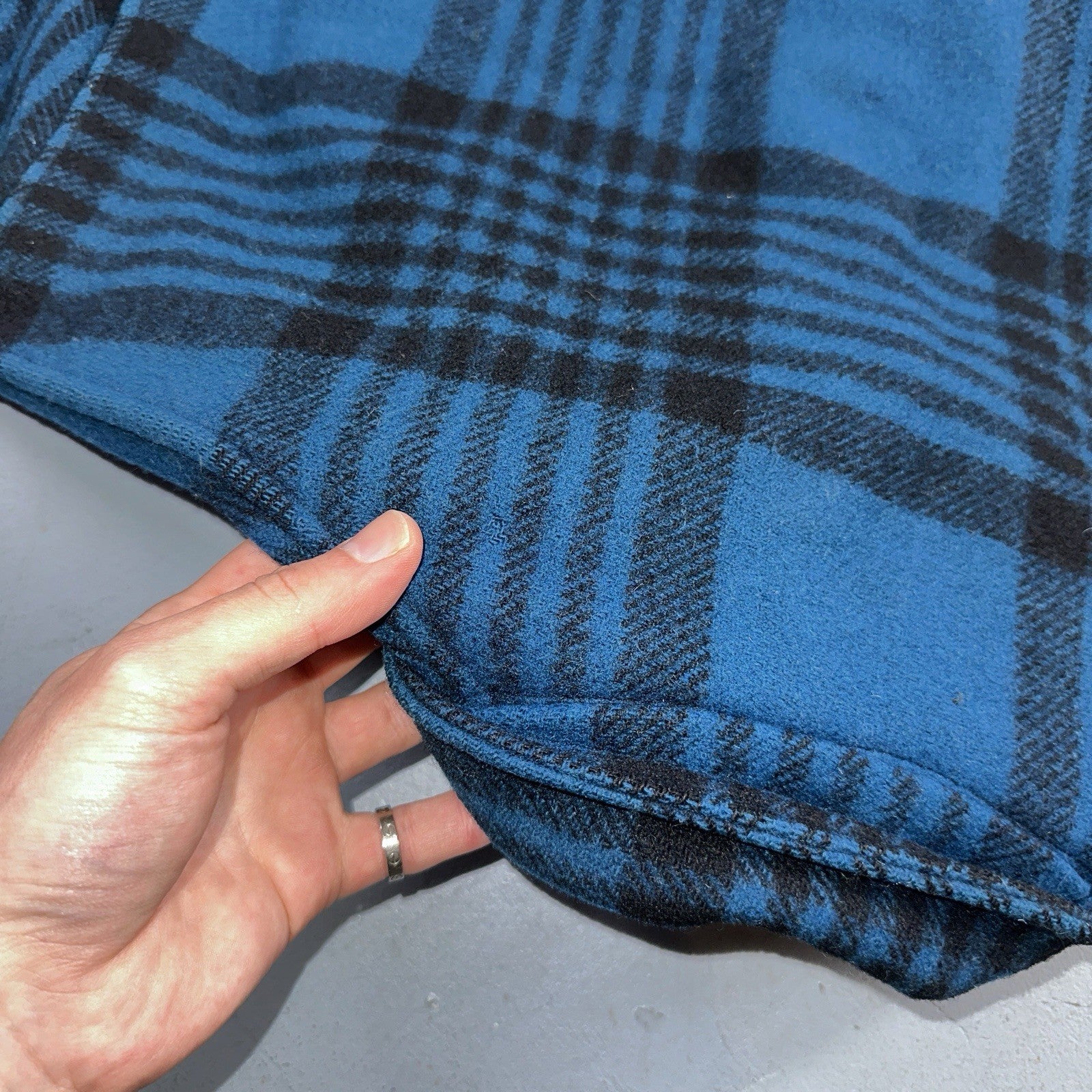 Pendleton Wool Coat Mackinaw VTG Hunting Jacket Blue Plaid Mens Large USA 80s