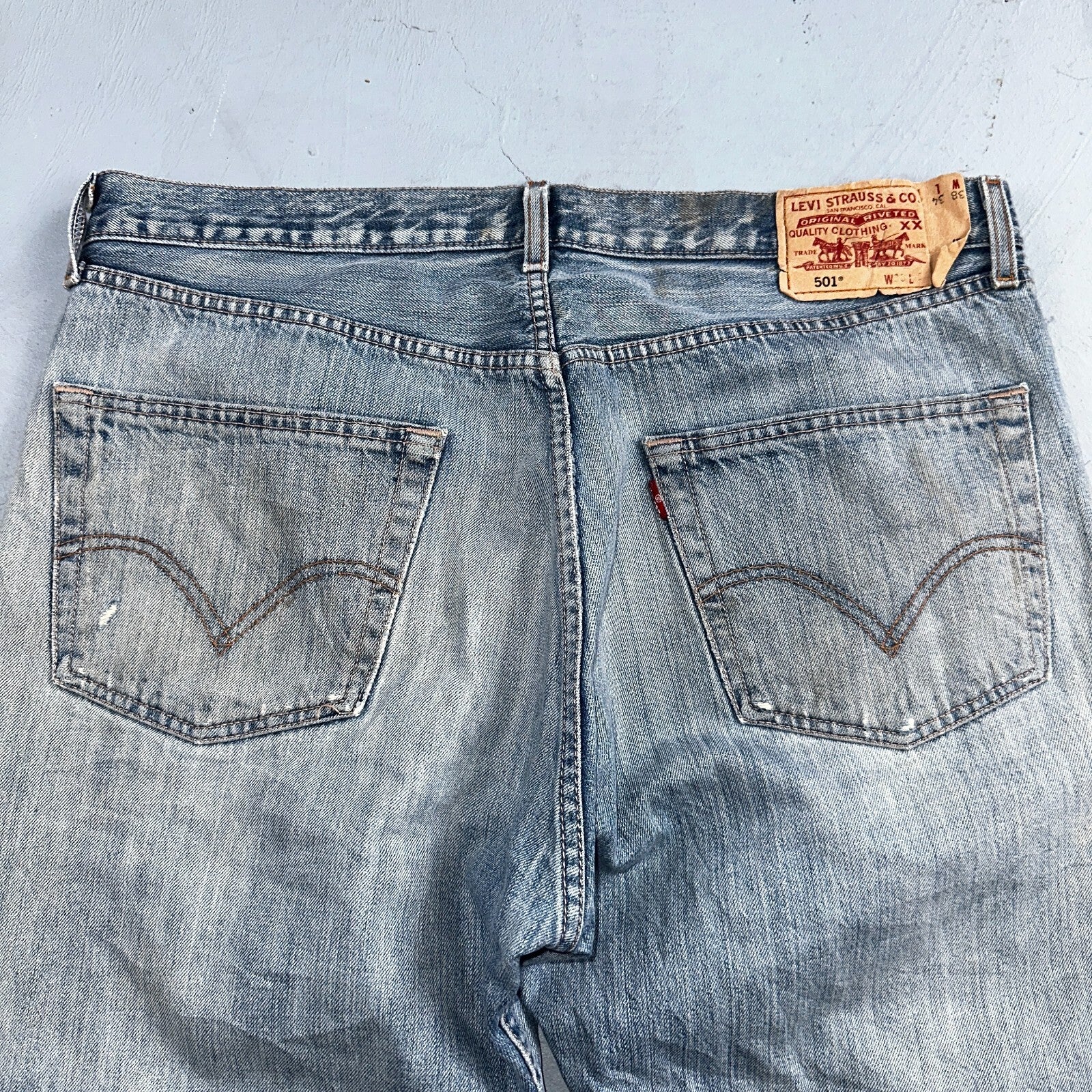 Levis 501 Vintage Y2K XX Straight Leg Jeans Blue Light Wash 38x34 Act 38x32