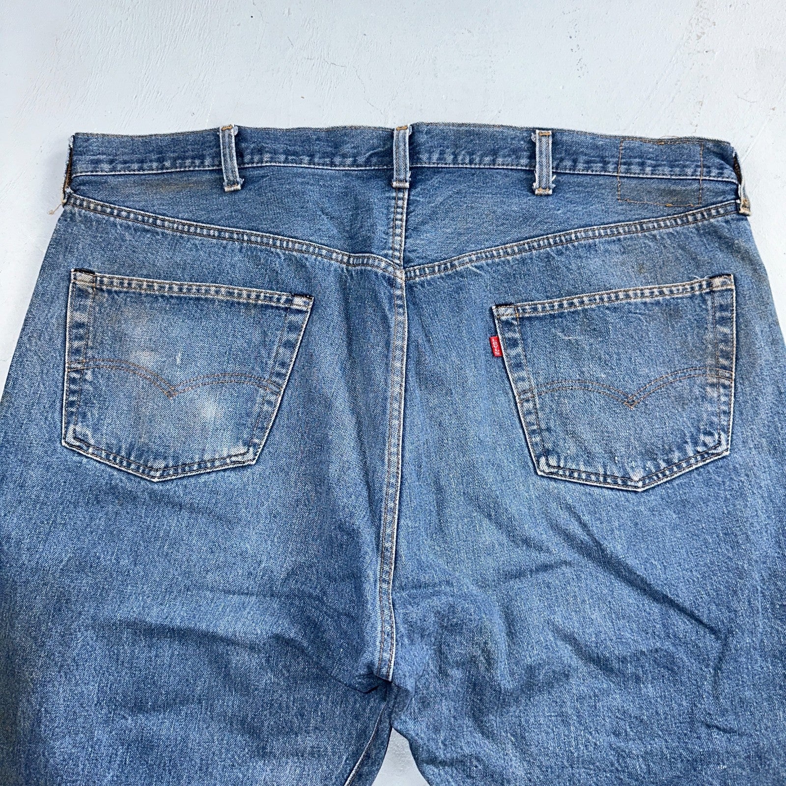Levis 501 Vintage 80s Redline Selvedge USA XX Jeans Med Wash 48x30 Act 43x27