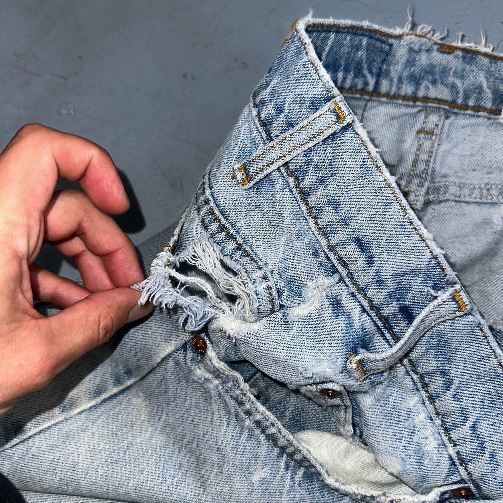 Levis 505 Vintage 90s Orange Tab Jeans 36x32 Thrashed Light Wash 501 Act 33x31