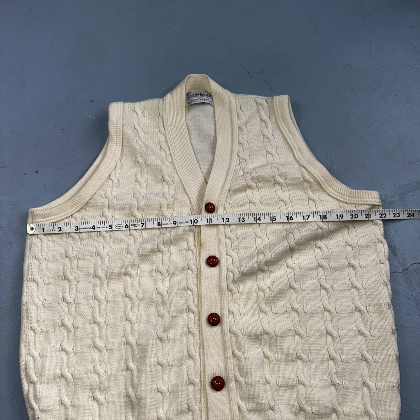 Vintage 70s Heritage Sweater Vest L Mens USA Crewneck Cream Cable Knit Fisherman
