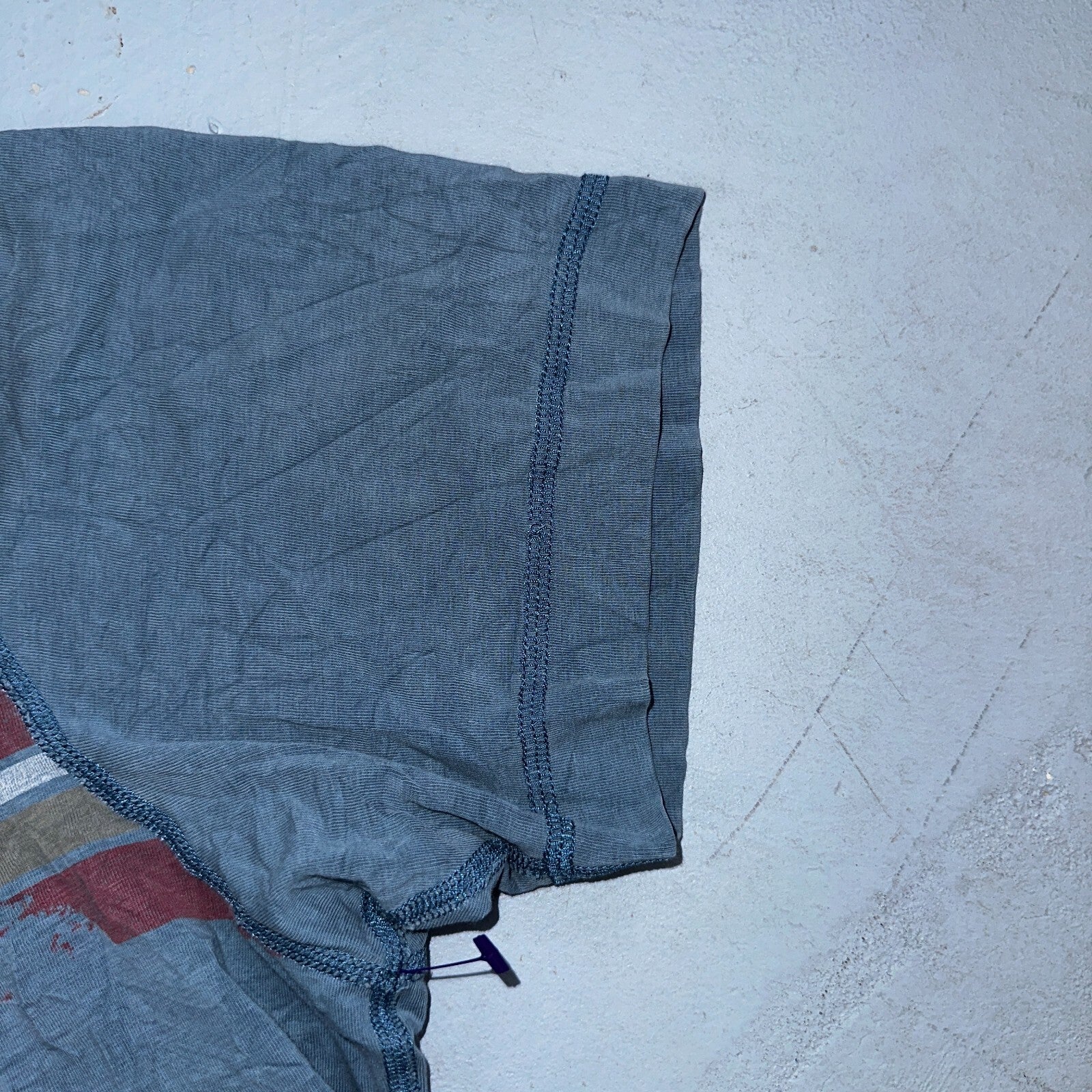 Men's Lululemon Short Sleeve Crew Neck Athletic Shirt Size M? Graphic Stripes