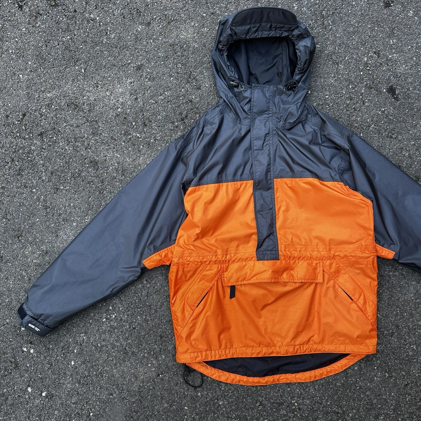 REI VTG Gore-Tex Orange GTX Shell Paclite Waterproof Jacket Mens Medium Black