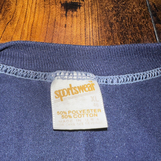 Eugene Gentlemans Club 70s VTG T Shirt Oregon Suit Tie Funny Humor Dark Joke