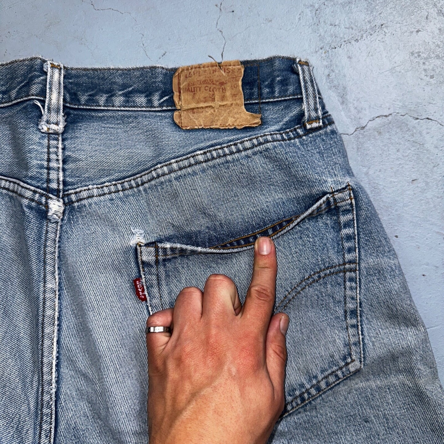 Levis 501 Vintage 80s Redline Selvedge USA XX Jeans Light Wash 36x36 Act 33x32