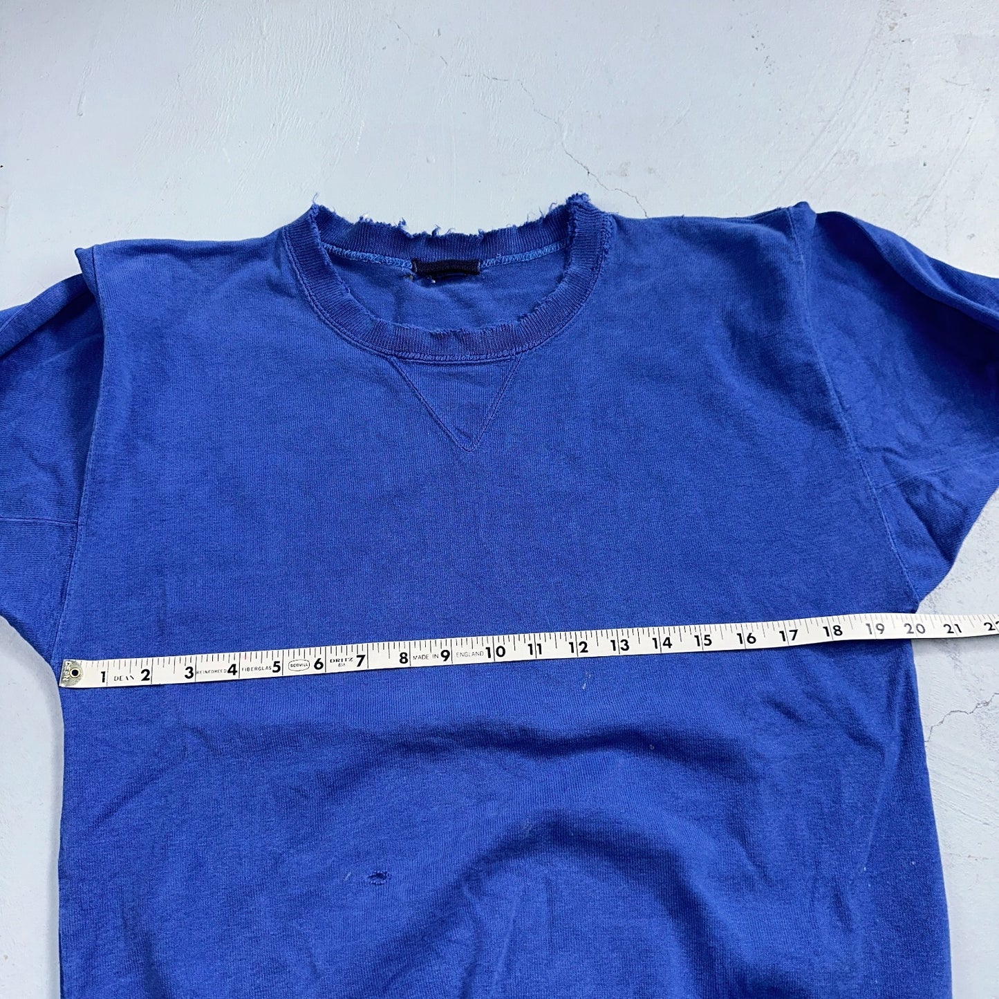 1970s VTG Blue Single V Sport Blank Sweatshirt USA Crewneck Basic 70s Jumper