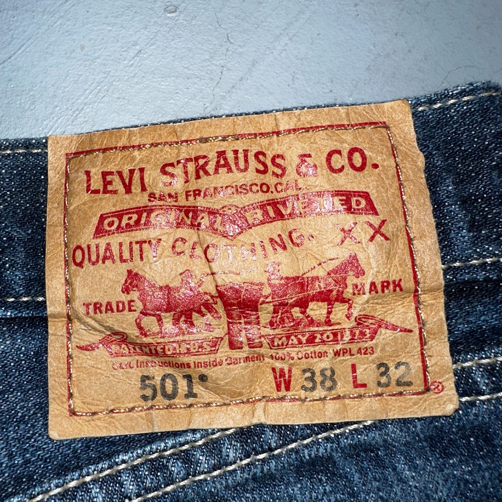 Levis 501 Vintage Y2K XX Straight Leg Jeans Blue Med Wash 38x32 Act 35x29