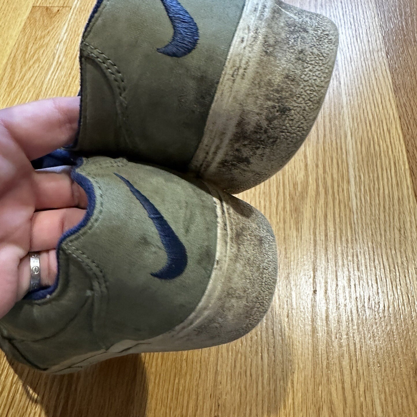 Nike GTS 1996 VTG Womens Size 9 Tennis Shoes Travis Scott Olive Thrashed 90s Sho