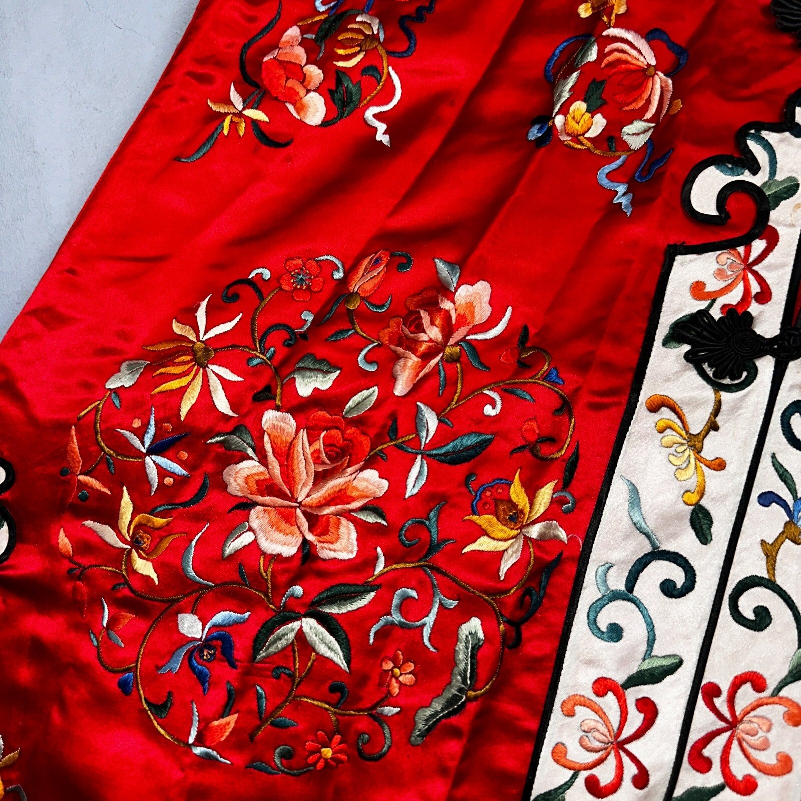 VTG Chinese Silk Cloth Dynasty Palace Red Dragon Robe Kimono Bai Hua Embroidery