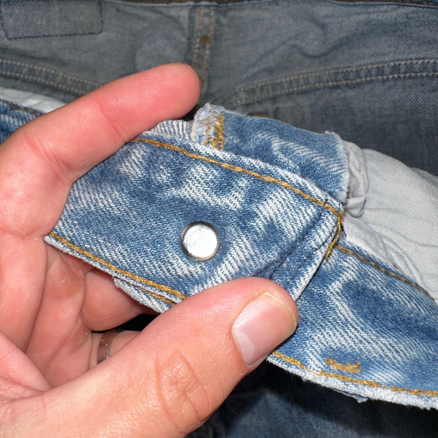 Levis 501 Vintage 90s USA XX Straight Leg Jeans 33x36 Light Wash Act 30x32