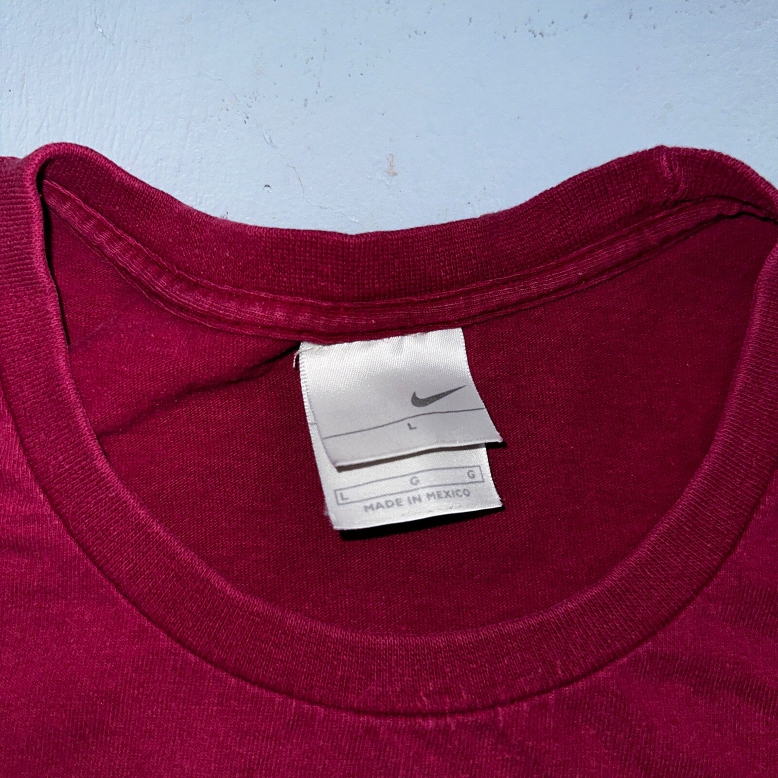 Nike Silver Tag Y2K VTG T Shirt Maroon Red Large Basic Essential Center Swoosh