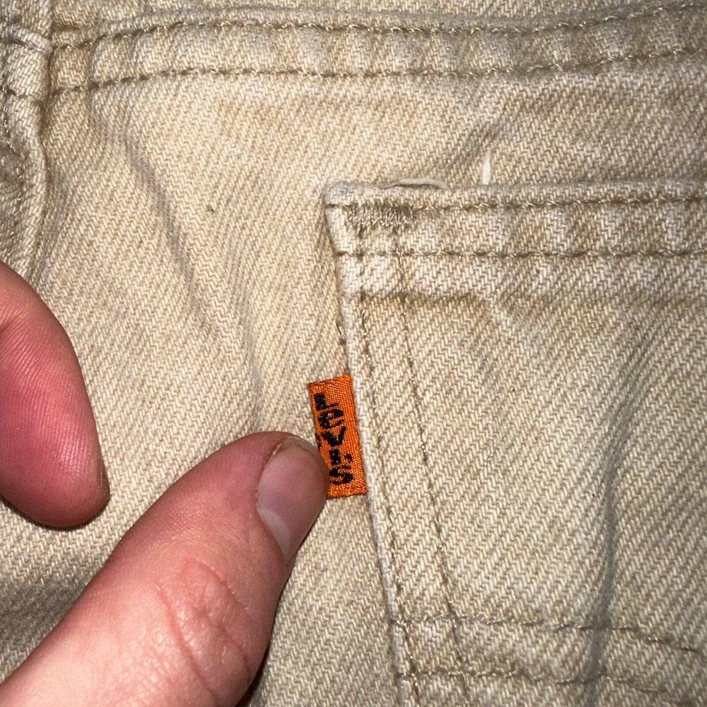 Levis 550 Vintage 90s USA Orange Tab Relaxed Tapered Leg Beige Tan Jeans 38x30