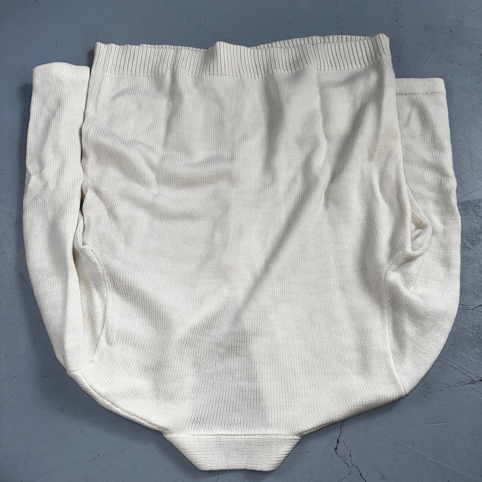 Vintage 1970s 70s White Basic Cardigan MCM Rockabilly Simple Acrylic 80s Preppy