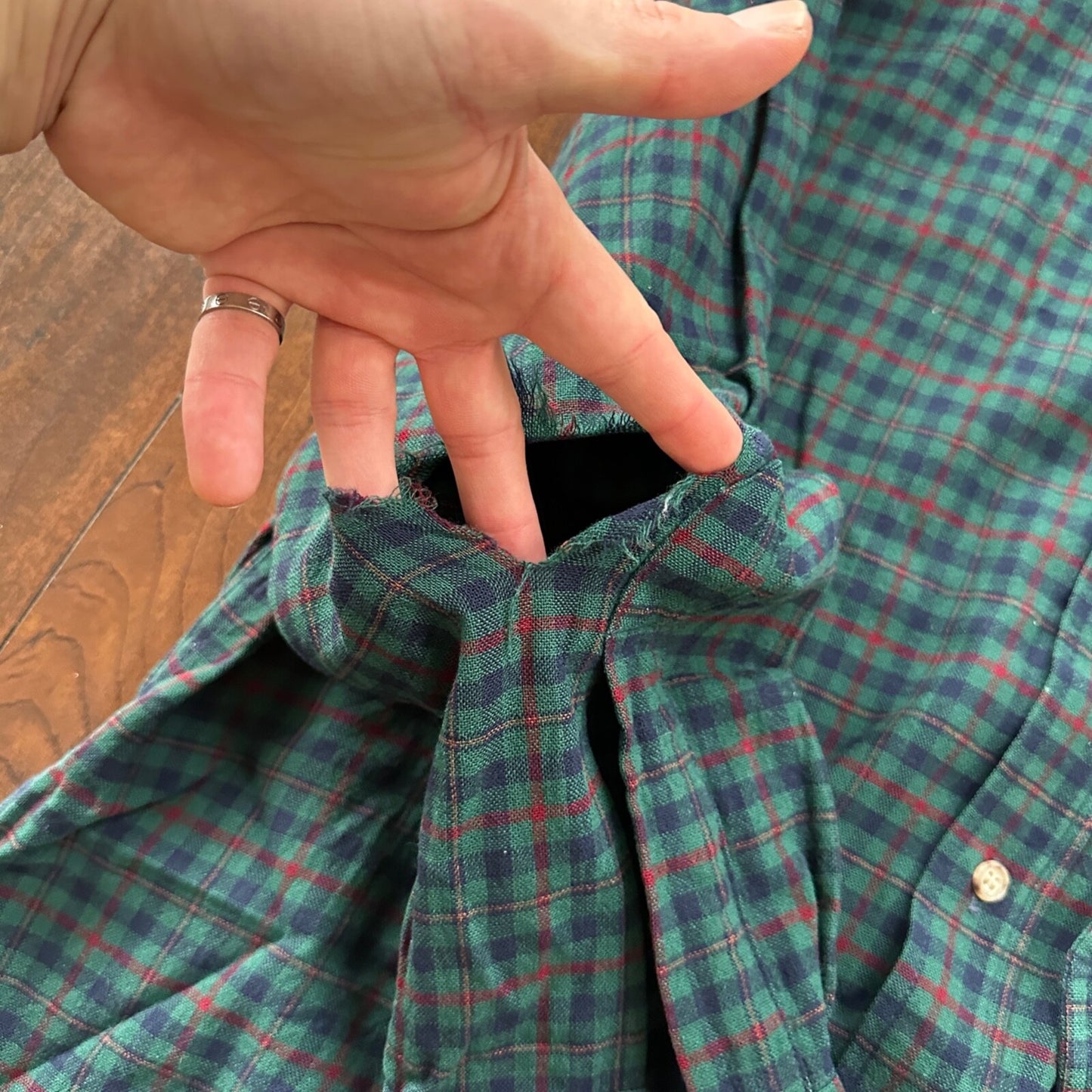 VTG Pendleton Mens Virgin Wool Button Up Shirt Plaid Size L Made in USA Big Hole