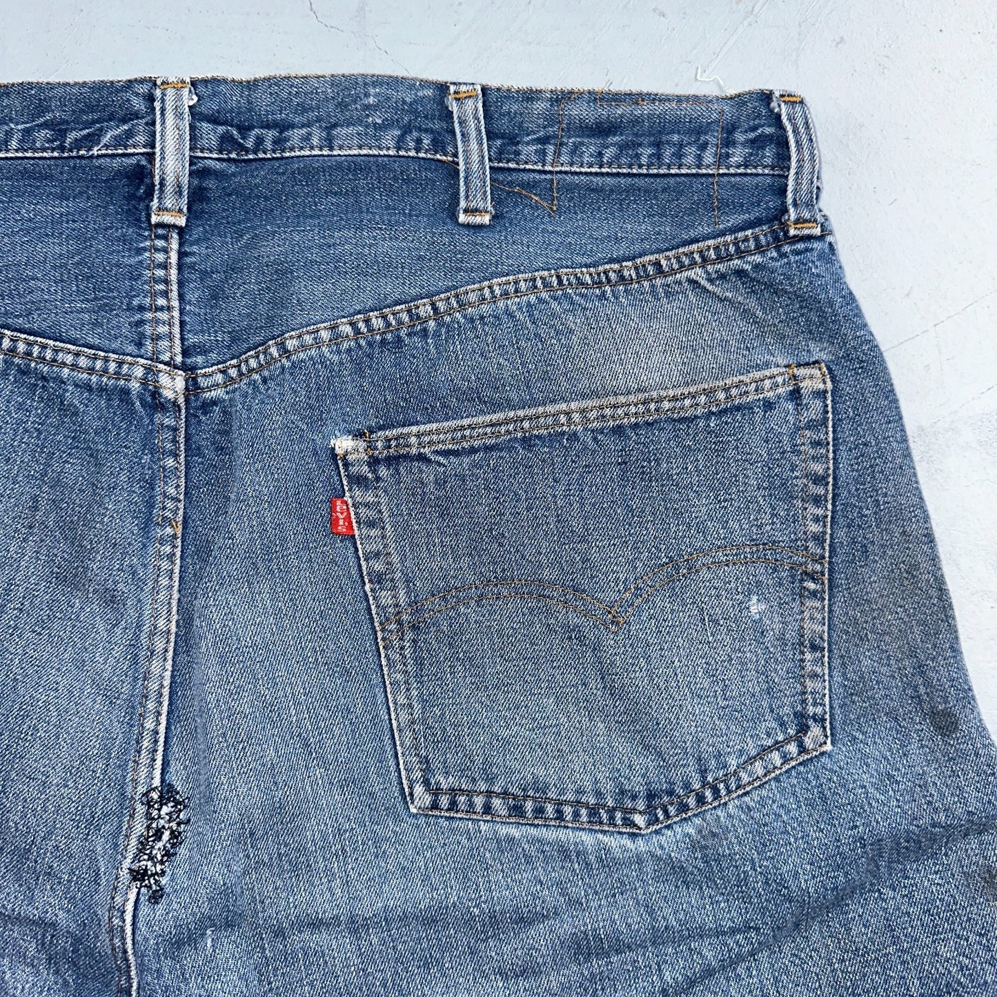 Levis 501 Vintage 70s SS Redline Selvedge USA XX Jeans Med Wash 48x30 Act 44x26