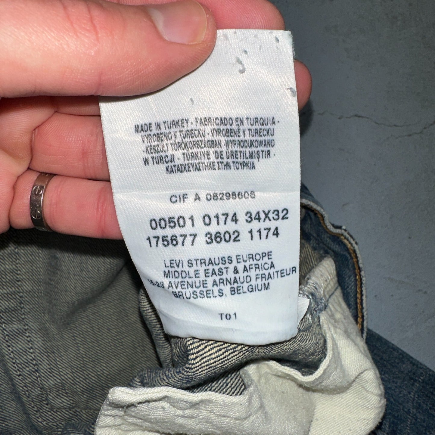 Levis 501 Vintage Y2K XX Straight Leg Jeans Blue Light Wash 34x32 Act 33x30