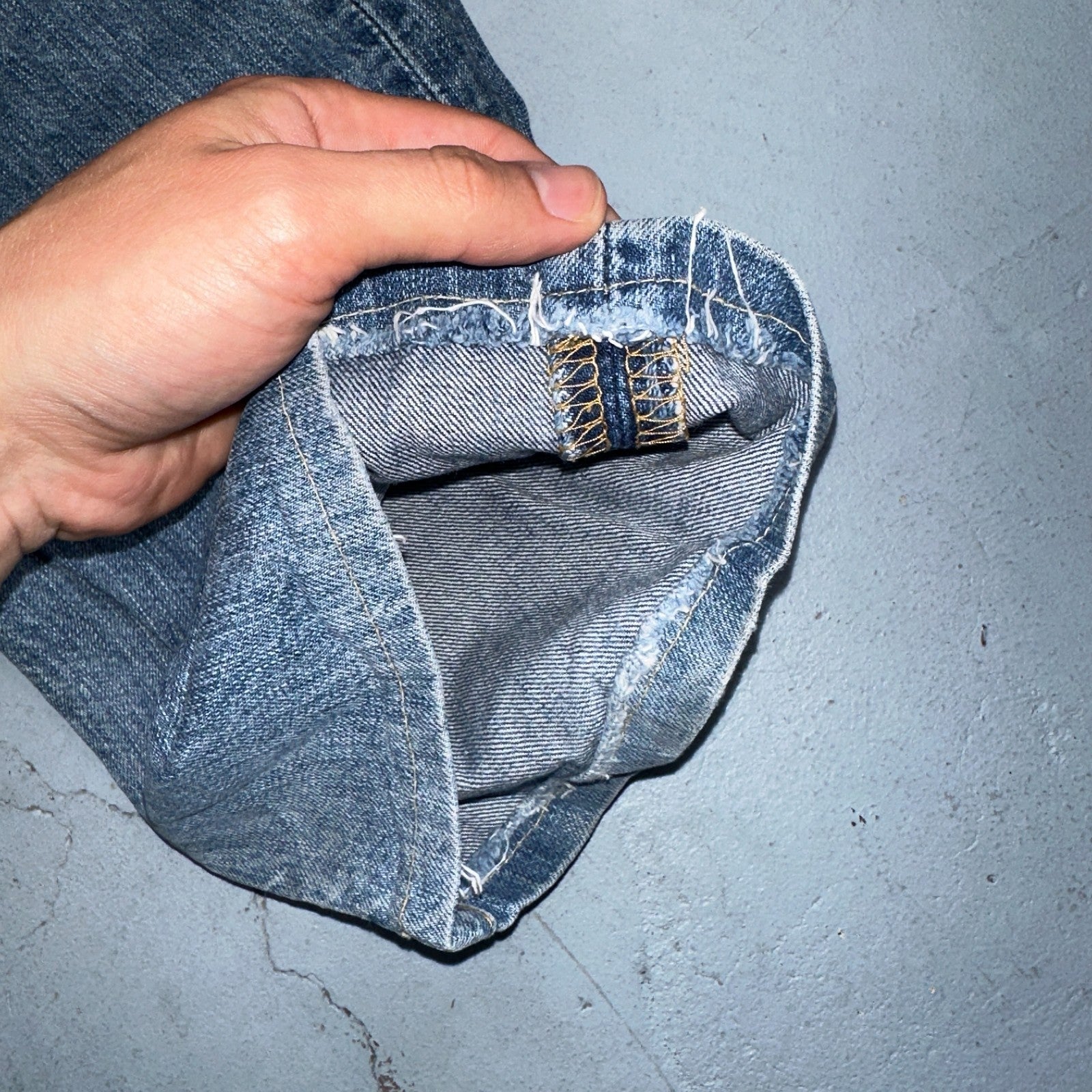 Levis 501 Vintage Y2K 90s XX Straight Leg Jeans Blue Light Wash 33x34 Act 33x30