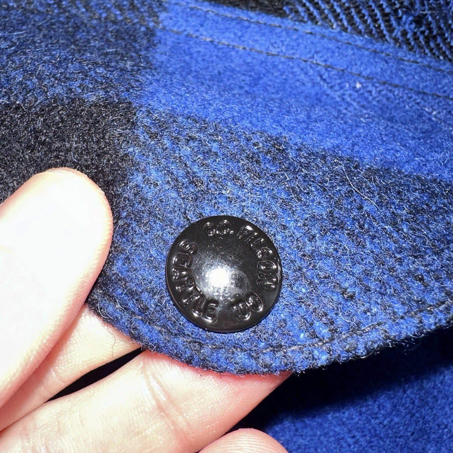 Filson CC Wool Mackinaw Cruiser Jacket Blue Plaid L Distressed VTG USA