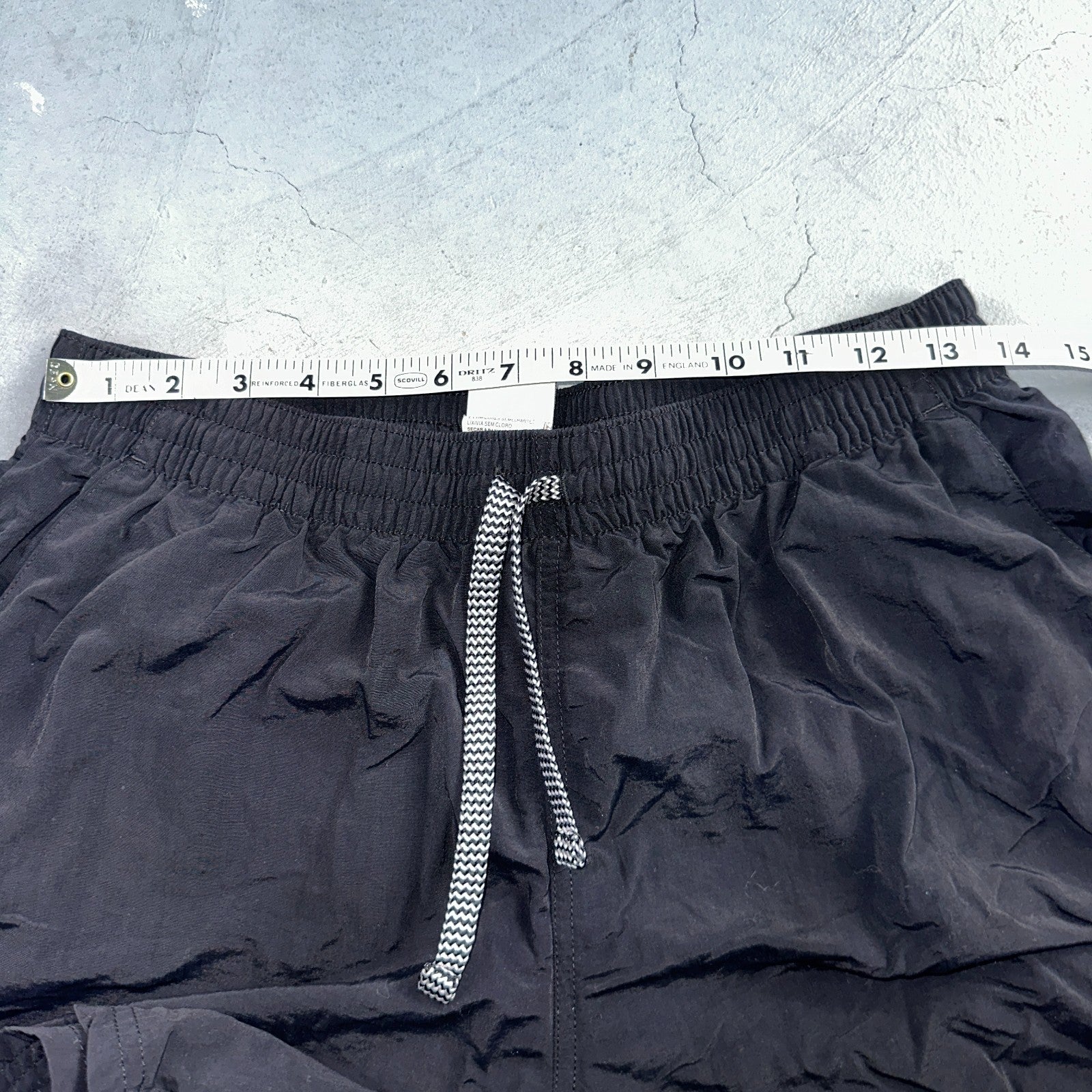 Nike Swim Shorts Size L Mens Solid Icon 6" Black NESSB636-001 Trunks