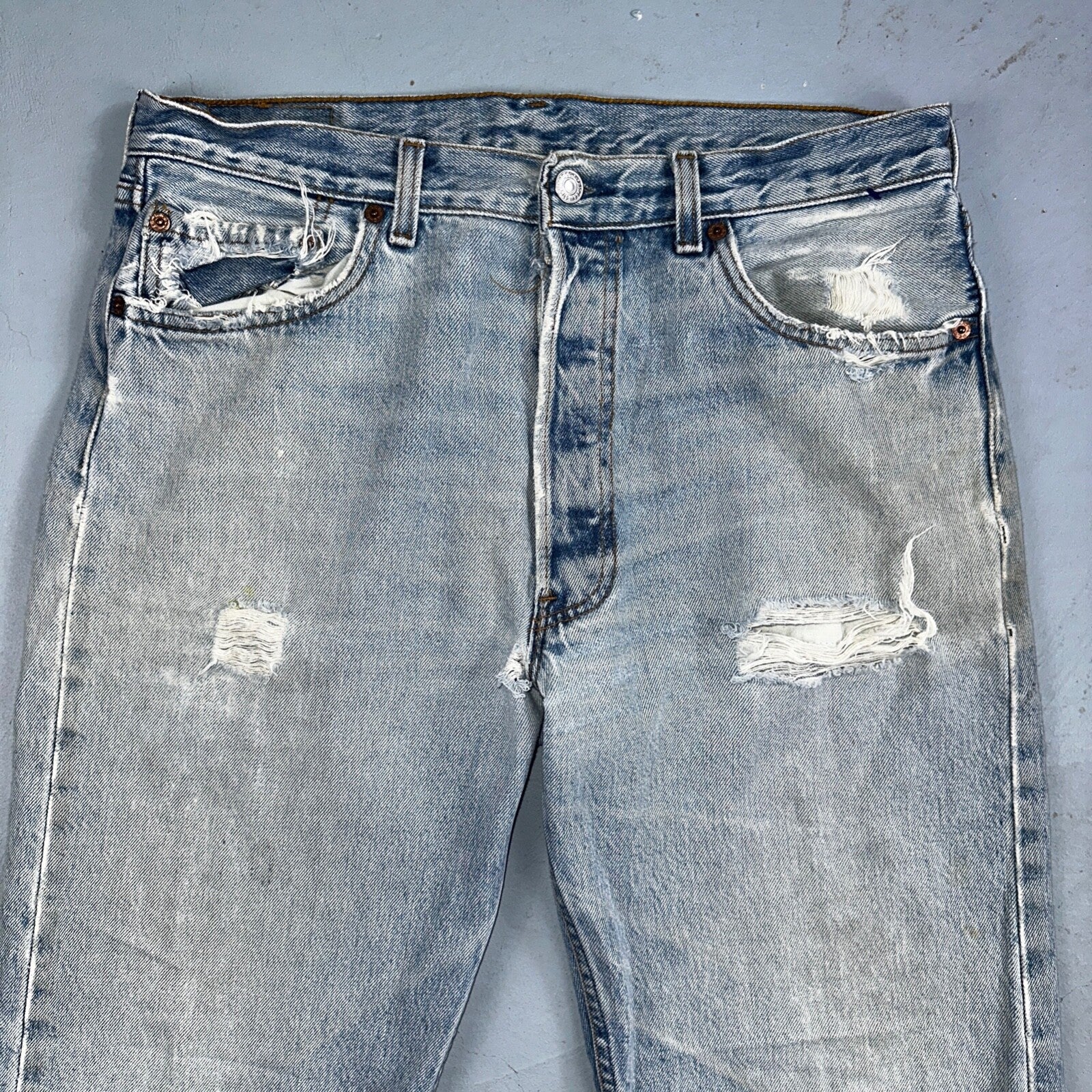 Levis 501 Vintage 90s USA XX Straight Leg Jeans Blue Light Wash 34x34 Act 32x33