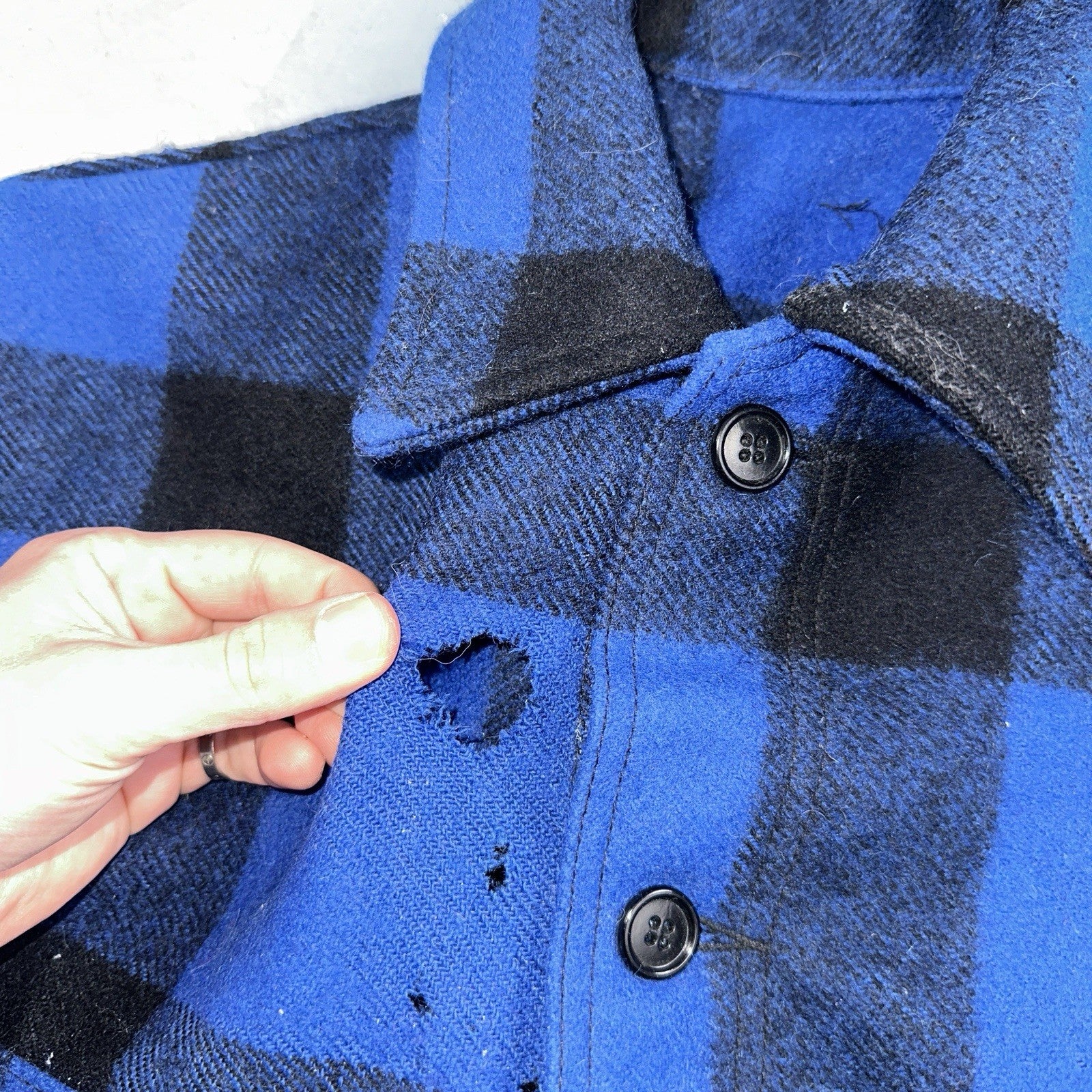 Filson CC Wool Mackinaw Cruiser Jacket Blue Plaid L Distressed VTG USA