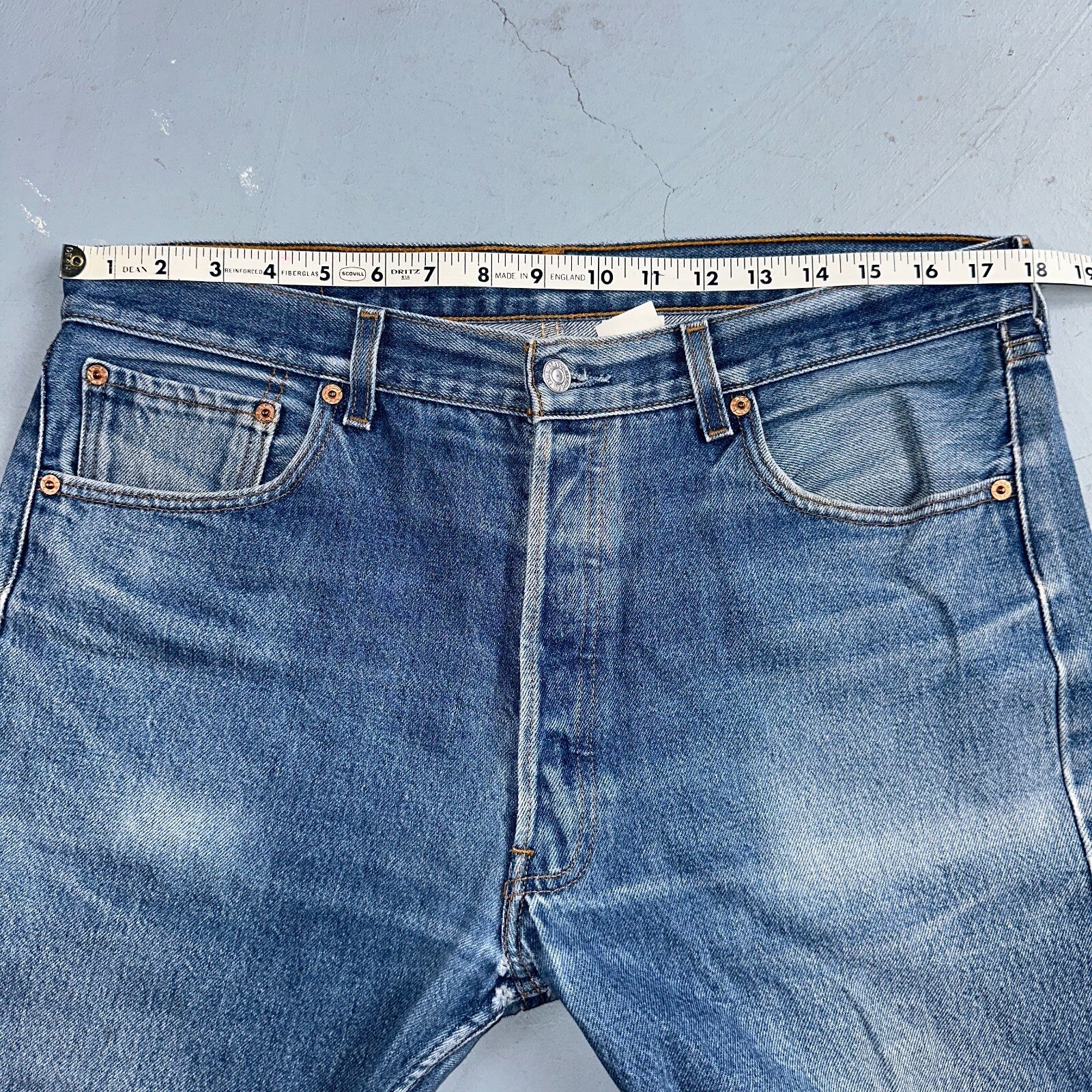 Levis 501 Vintage Y2K Mexico Straight Leg Jeans 36x36 90s Med Wash Act 36x32