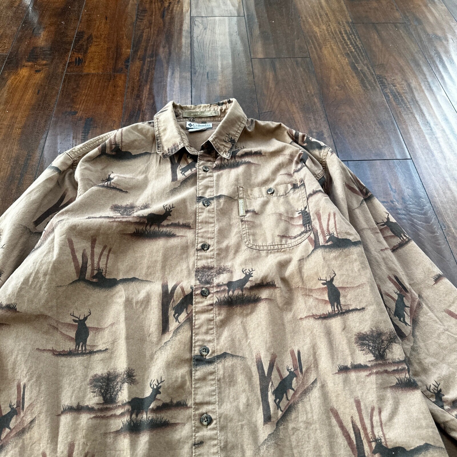Columbia Mens River Lodge Deer Print Shirt L Brown Buck Hunting Camo
