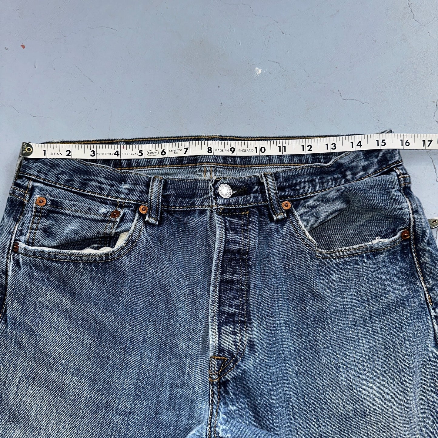 Levis 501 Vintage Y2K XX Straight Leg Jeans 32x34 Med Wash 2000s Act 31x30