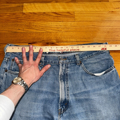 VTG Levi’s 550 Relaxed Fit Jeans Men’s 38x30 Blue Denim Pants 37x26 Hemmed