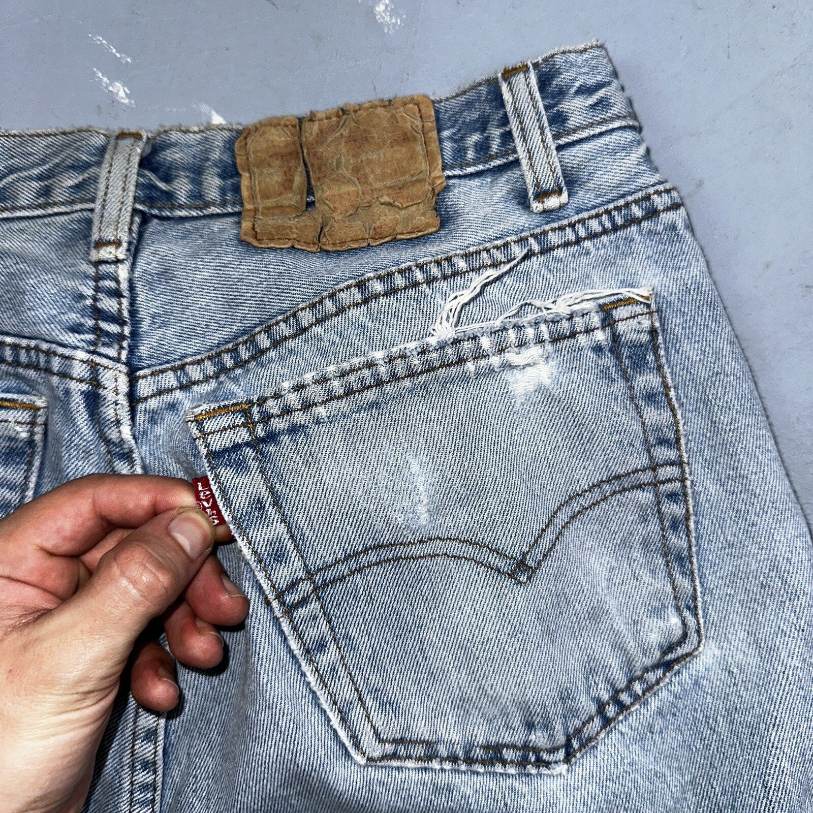 Levis 501 Vintage 90s Straight Leg Jeans 32x30 80s Light Wash Act 28x30 Thrashed