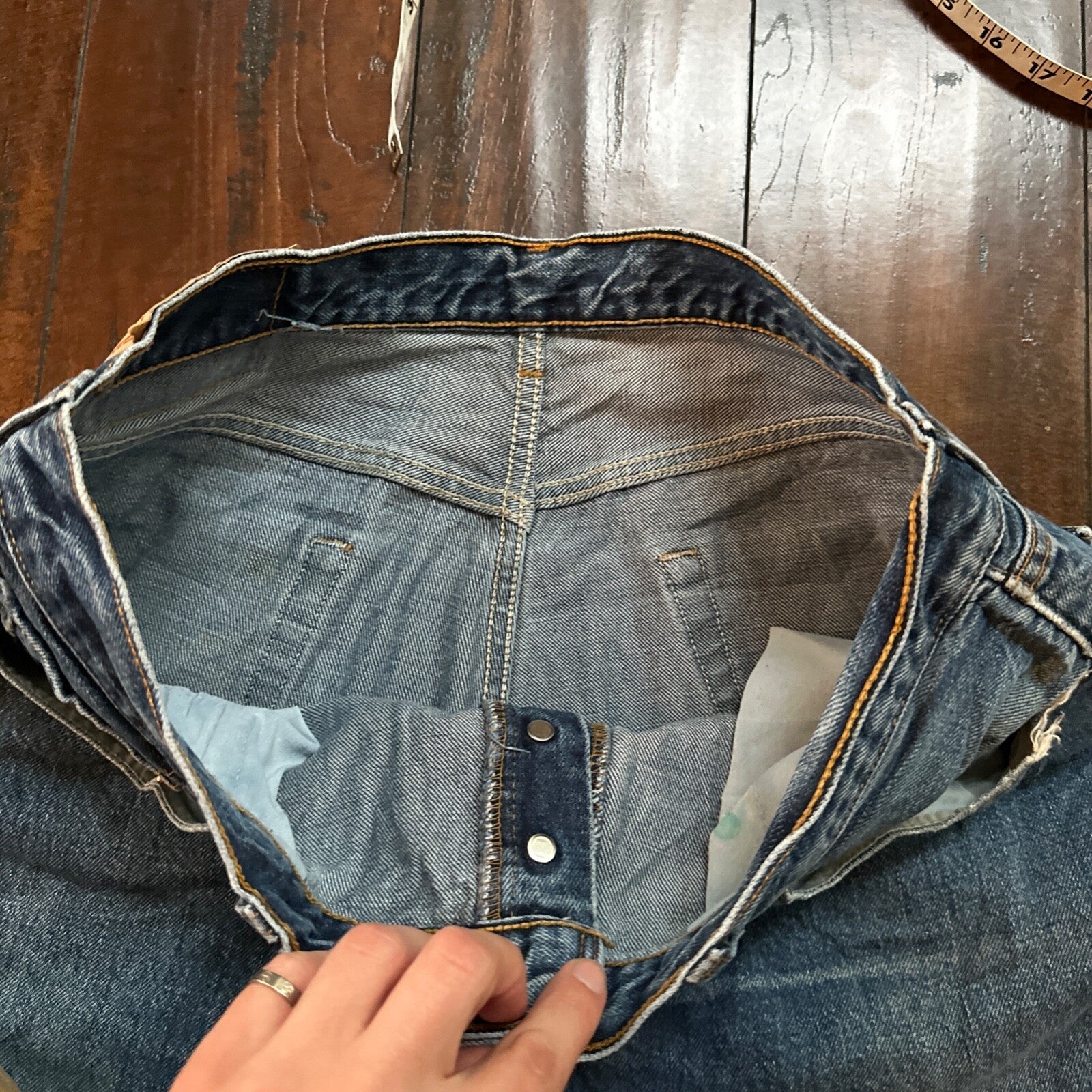 Levis 501 Vintage 90s Straight Leg XX Canada Jeans 36x30 Med Wash Act 34x29