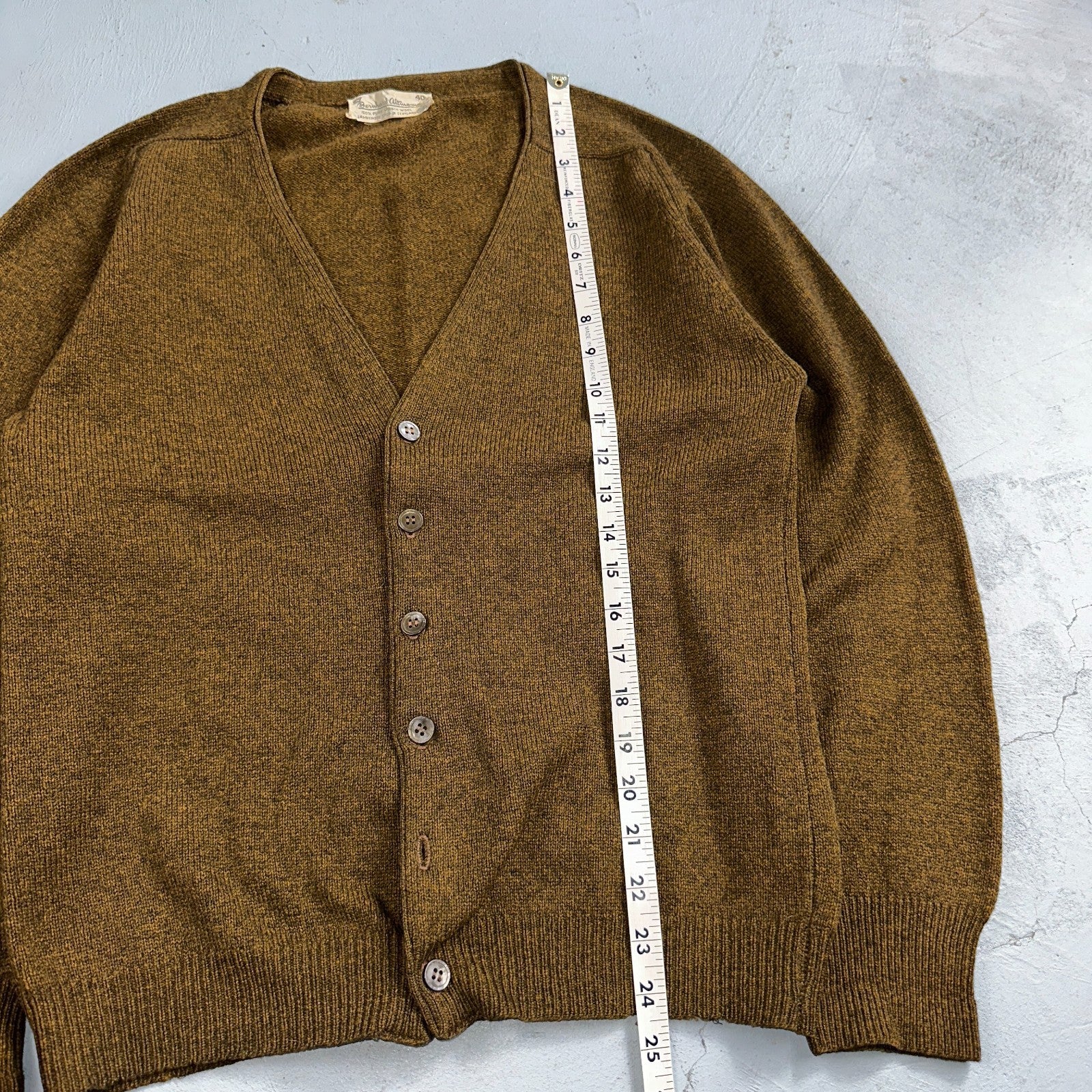 Bernhard Altmann VTG 100% Virgin Wool Cardigan Sweater Scotland 40 Kurt Cobain