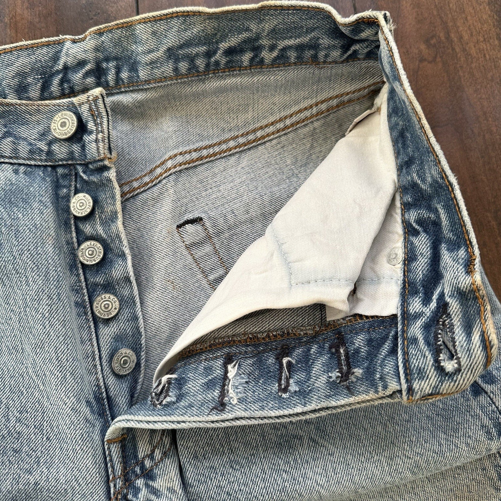 Levis Vintage 80s Redline Selvedge USA 501 XX Jeans 66 30x36 Light Wash Ac 26x31