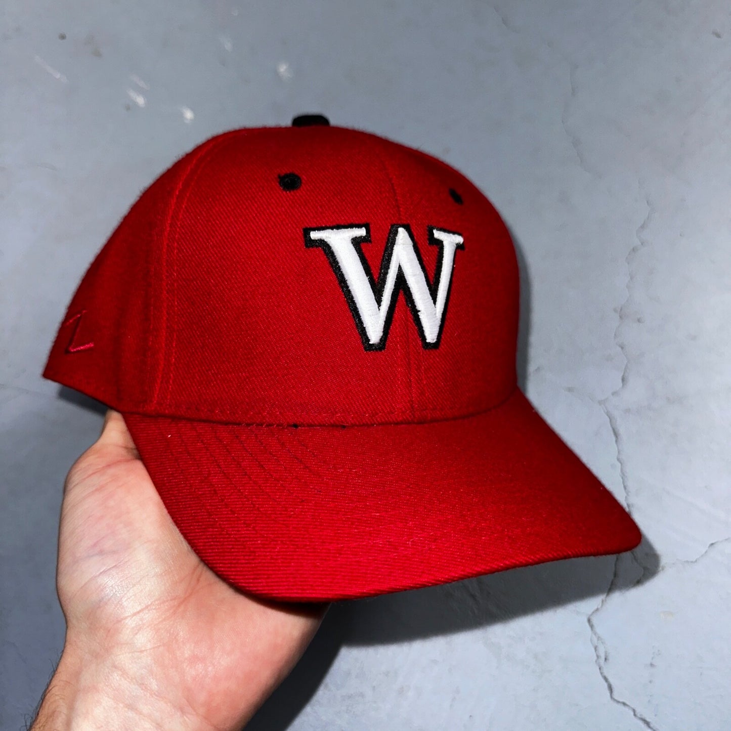 Wisconsin Badgers Red Snap Back Baseball Trucker Hat Cap VTG Zephyr Korea 80s