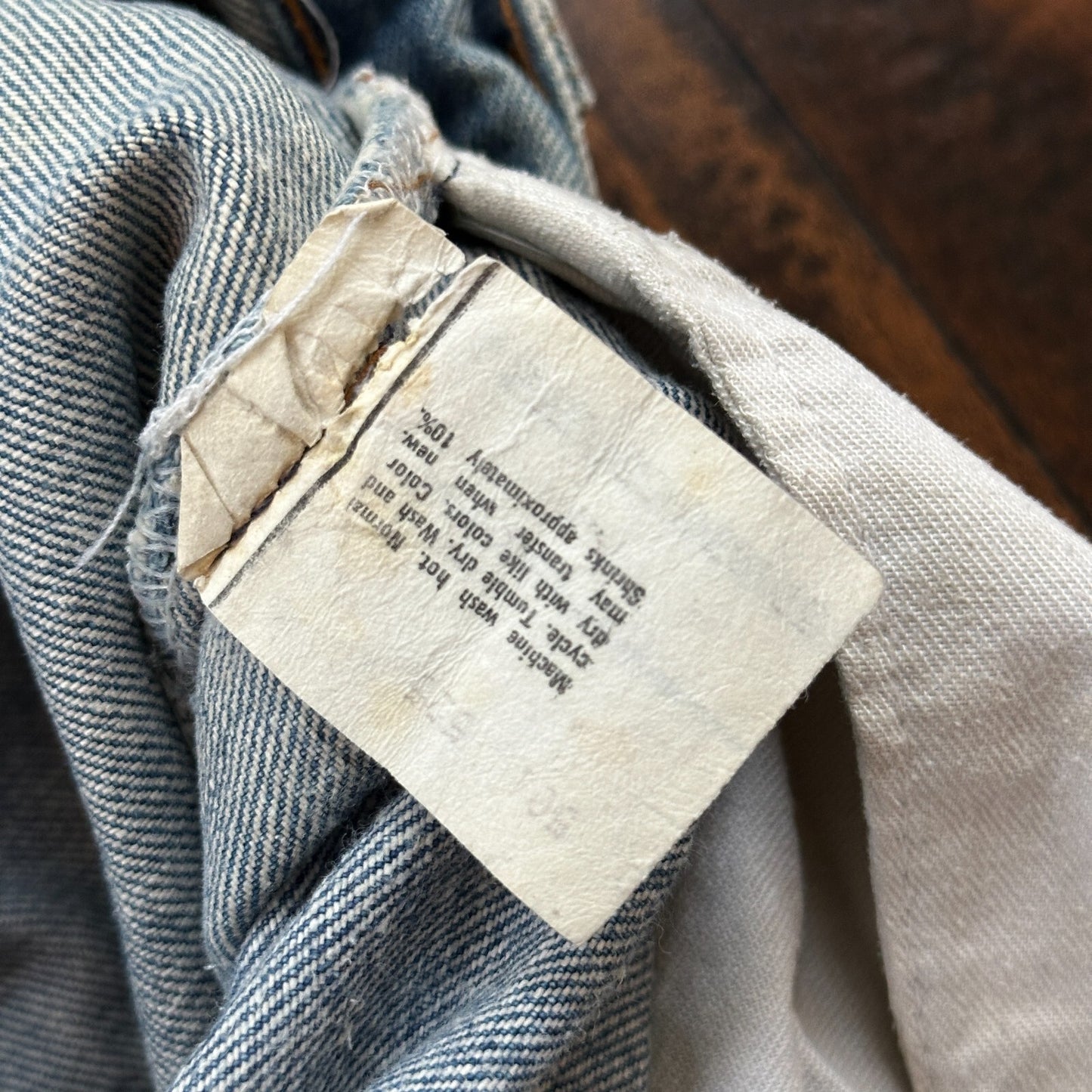 VTG USA Levis 501 Button Fly 80s Tag Jeans 32x27 Straight Leg Thrashed Ripped