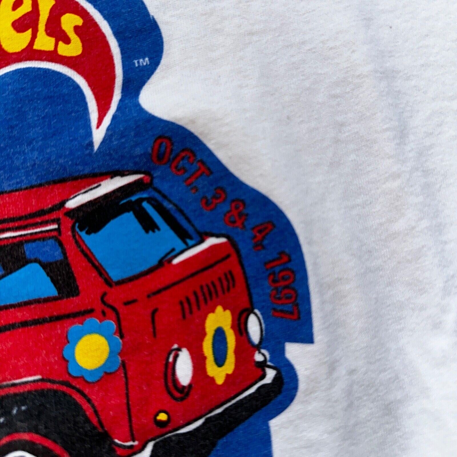 Hot Wheels RARE Beach Van Cruiser Vintage T Shirt Collectors Convention 90s