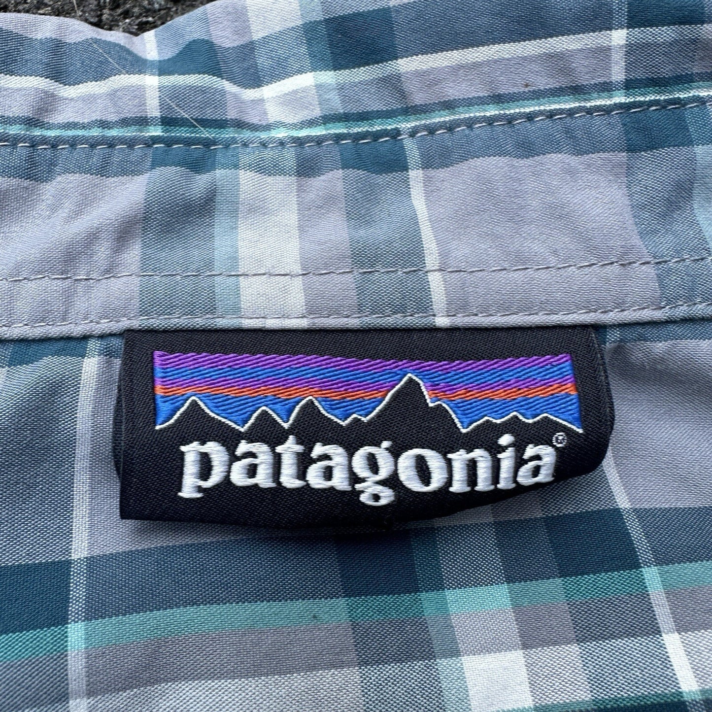 Patagonia Worn Wear Button Up Snap Shirt Short Sleeve Blue Gray Plaid Men Sz 2XL