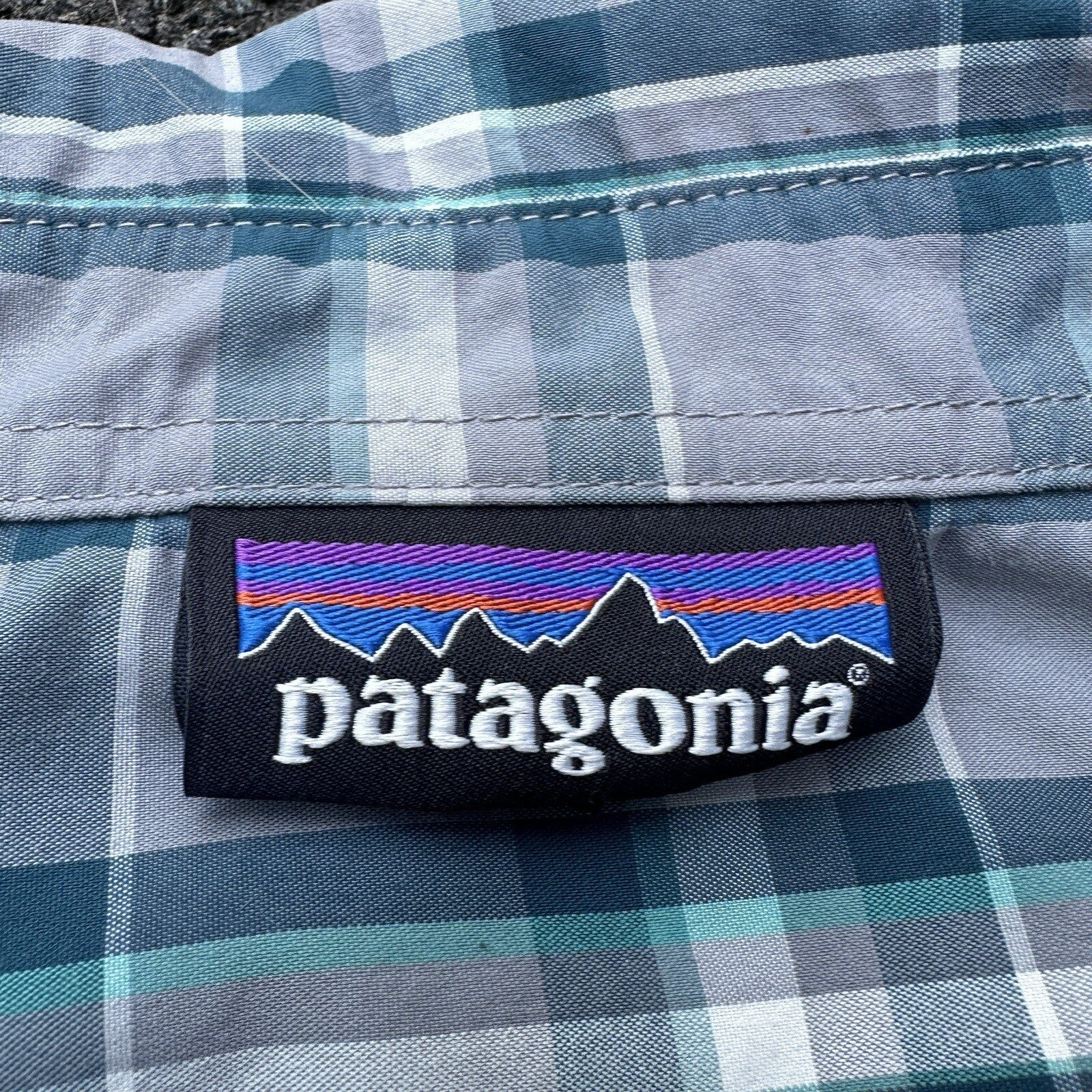 Patagonia Worn Wear Button Up Snap Shirt Short Sleeve Blue Gray Plaid Men Sz 2XL