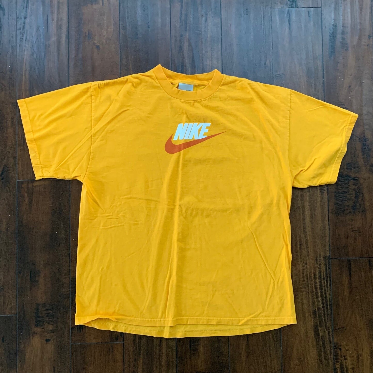Nike Swoosh Vintage T Shirt Gold Yellow Y2K Simple Basic Cool Rap Style Tee 90s 