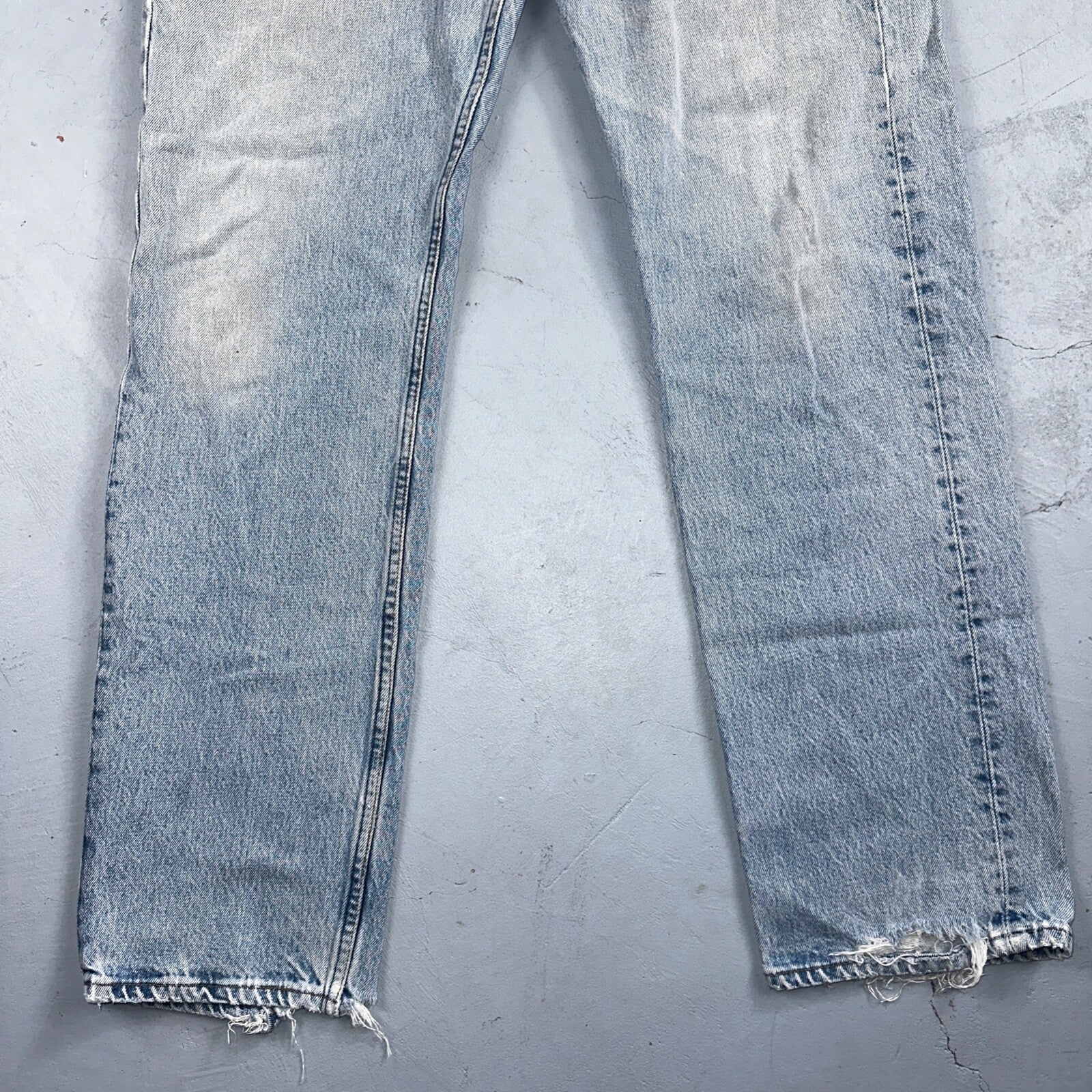 Levis 501 Vintage 90s USA XX Straight Leg Jeans Blue Light Wash 34x34 Act 32x32