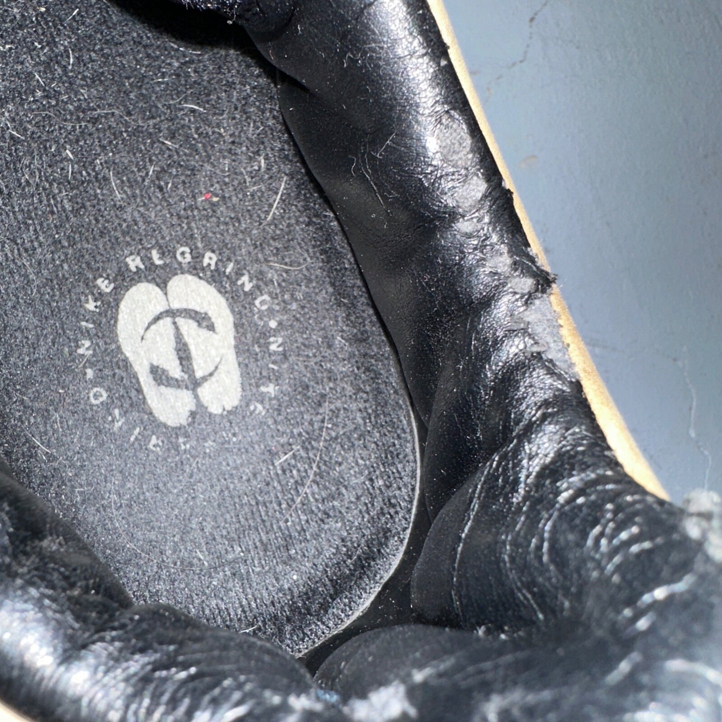 Vtg Nike ACG Womens Suede Leather Hiking Trail Shoes Tan 10 Hiking 185147-221